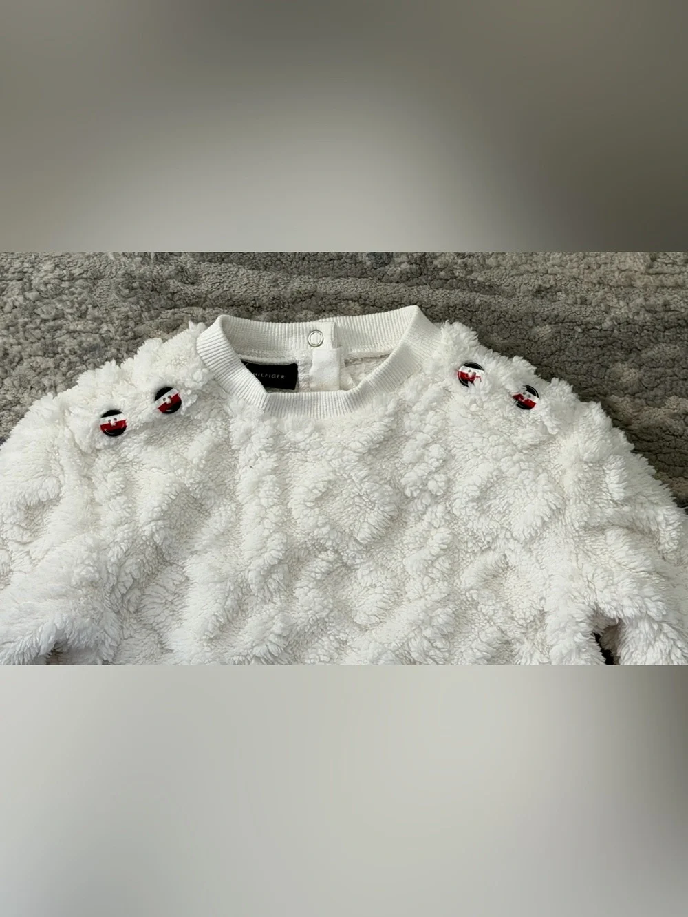 Tommy Hilfiger Baby 2-Piece White Sherpa Outfit Set 24 Months